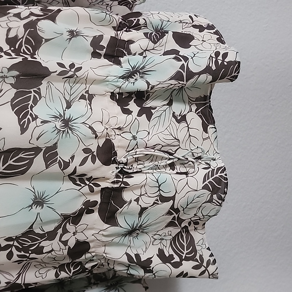 Pretty blouse - Picture 3 of 4